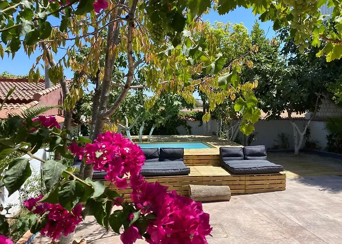 Azul Anil El Patio Casa Rural En Alameda